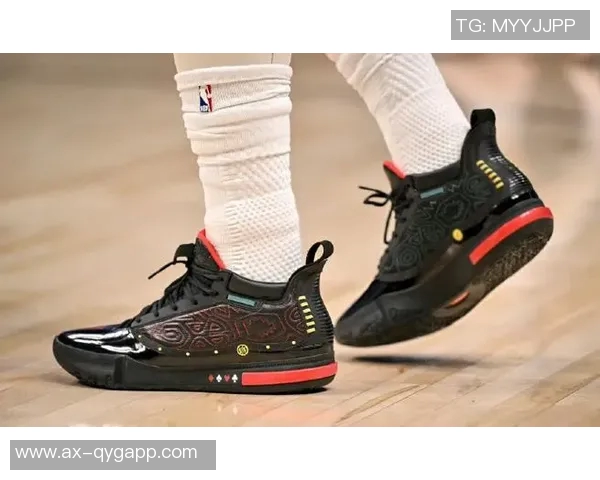 戈登今日穿搭JOKER1PE球鞋个人Logo设计引发球迷热议